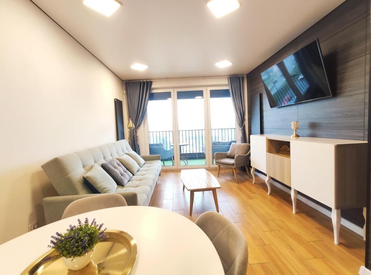 Zablocie 35 By Homeprime Krakow Ngoại thất bức ảnh