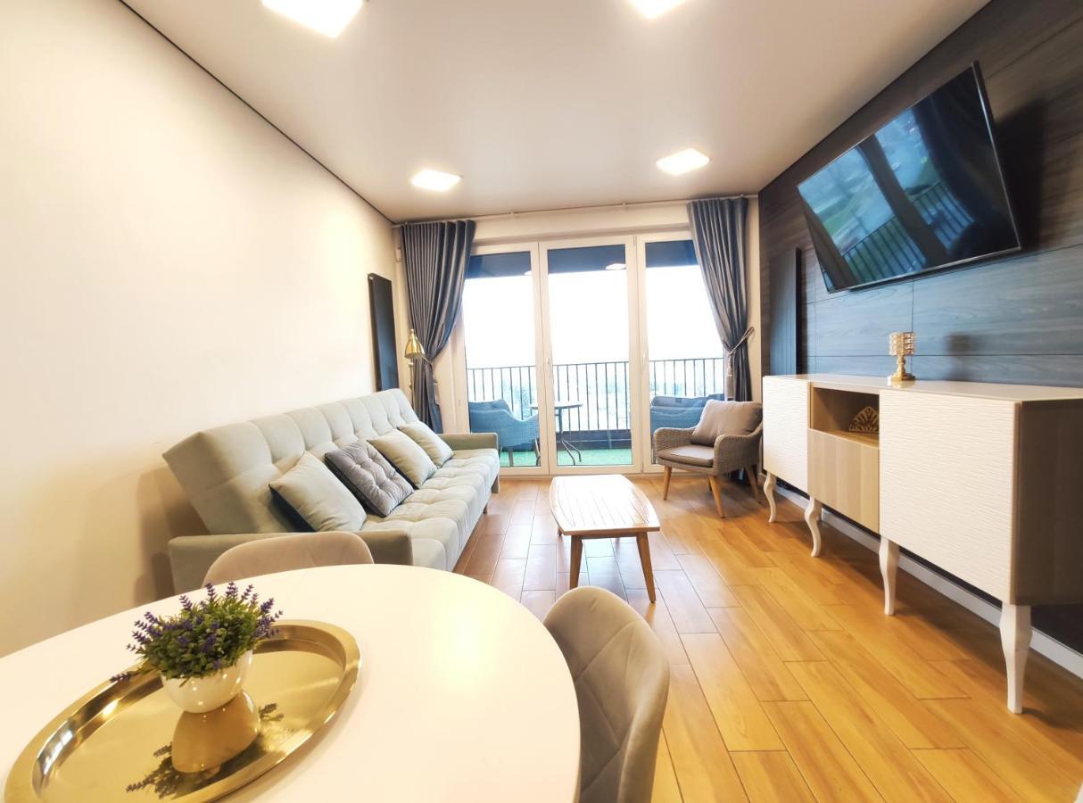 Zablocie 35 By Homeprime Krakow Ngoại thất bức ảnh